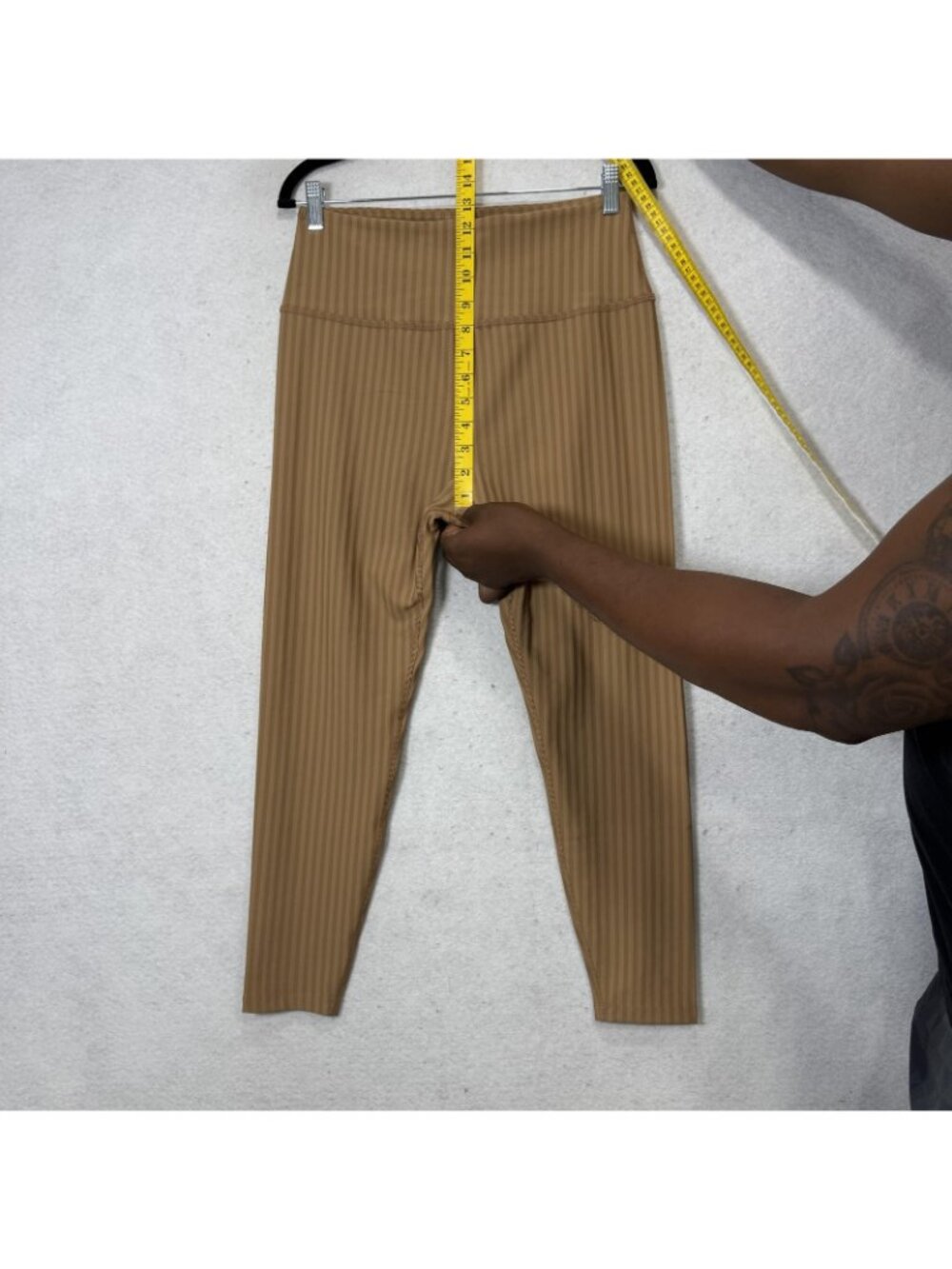 Beyond Yoga Leggings Womens XL Beige High Rise Ankle Yoga Pants Athletic Workout - Picture 3 of 9